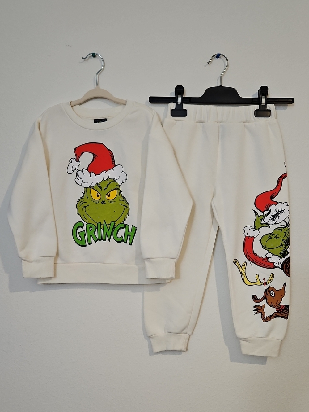 Grinch Cream Kids Sweatshirt & Joggers Set